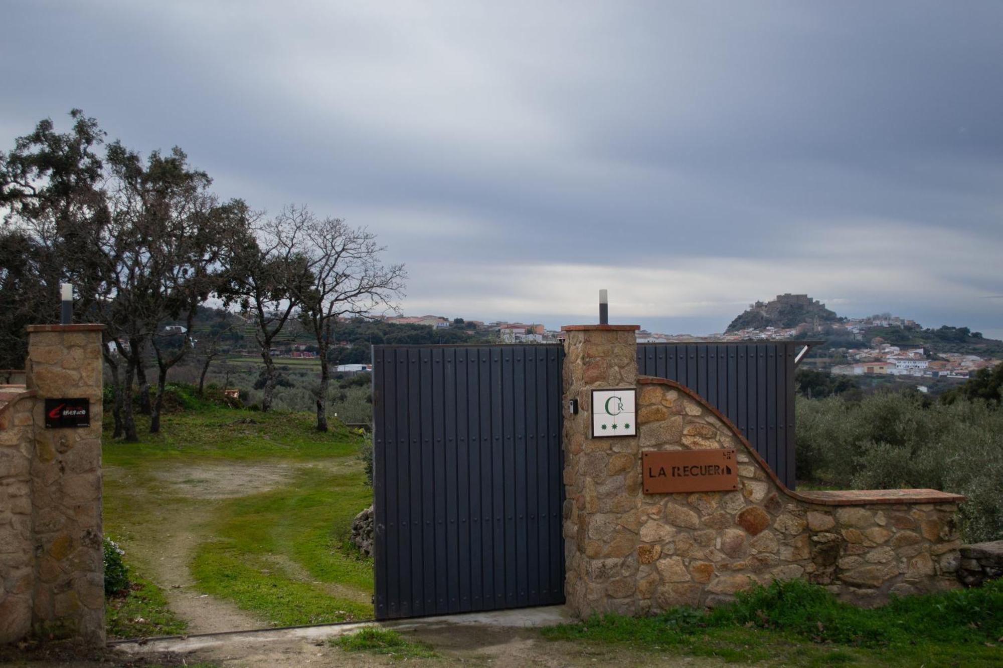 Casa Rural La Recuera Montánchez Exteriör bild