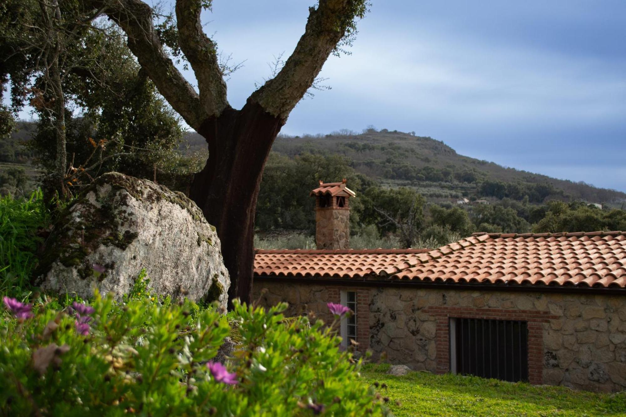 Casa Rural La Recuera Montánchez Exteriör bild